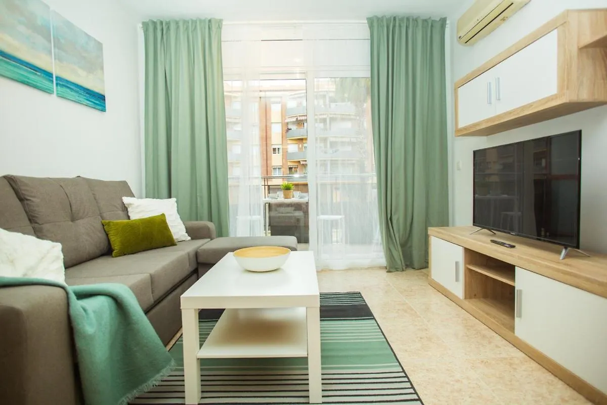 Al29 Apartamento Playa Fenals リョレート・デ・マル 0*,  スペイン